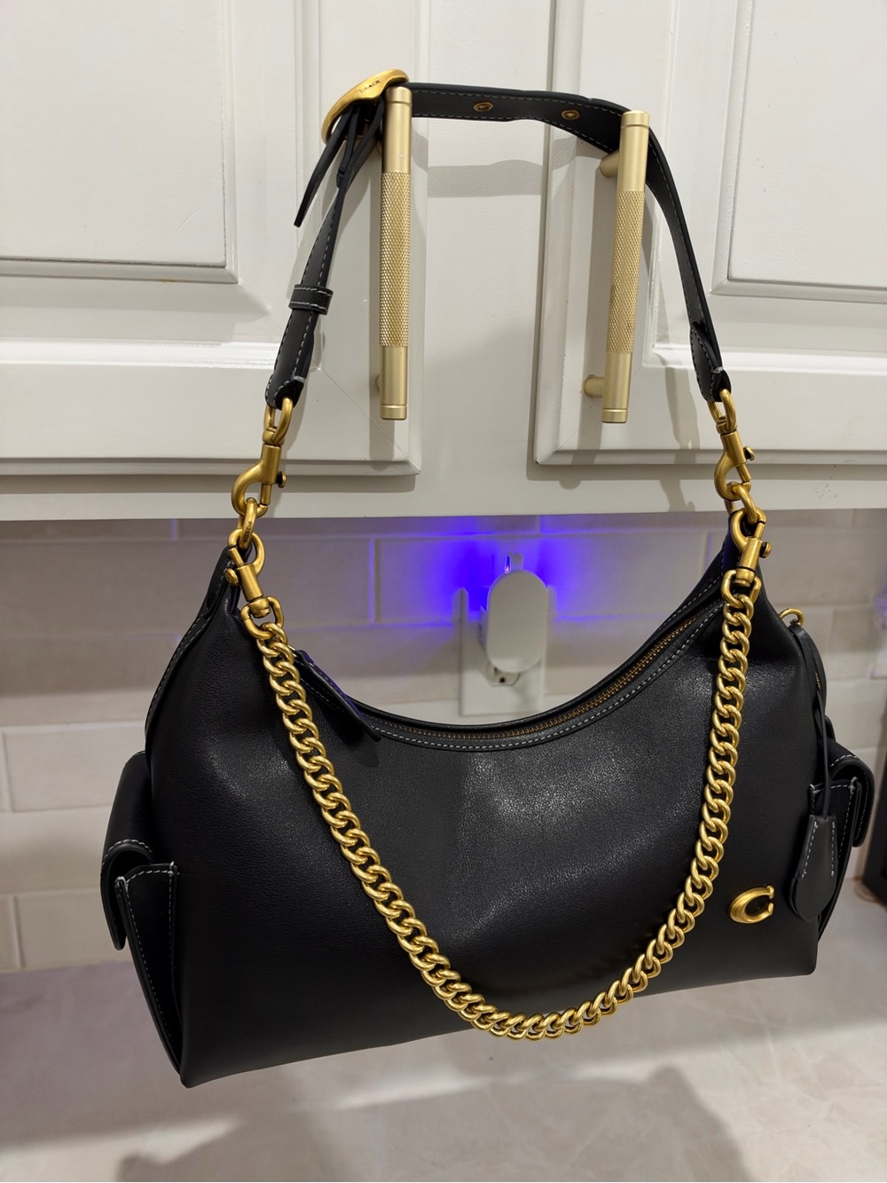 Coach Pocket Juliet 30 Shoulder Bag